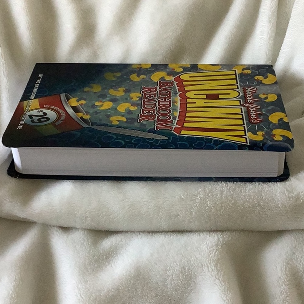 Uncle John’s Uncanny Bathroom Reader Book - Picture 4 of 4